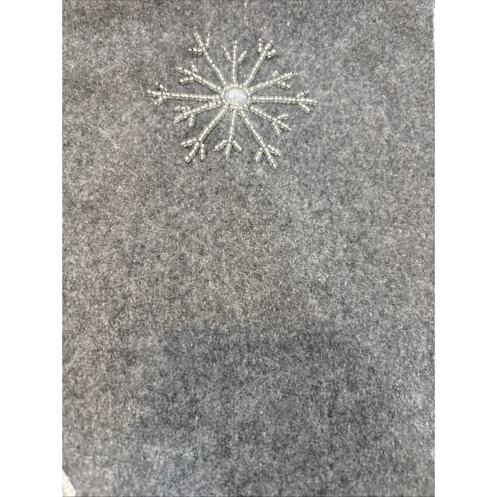 Pier One ANS Snowflake Table Runner Gray & White 14